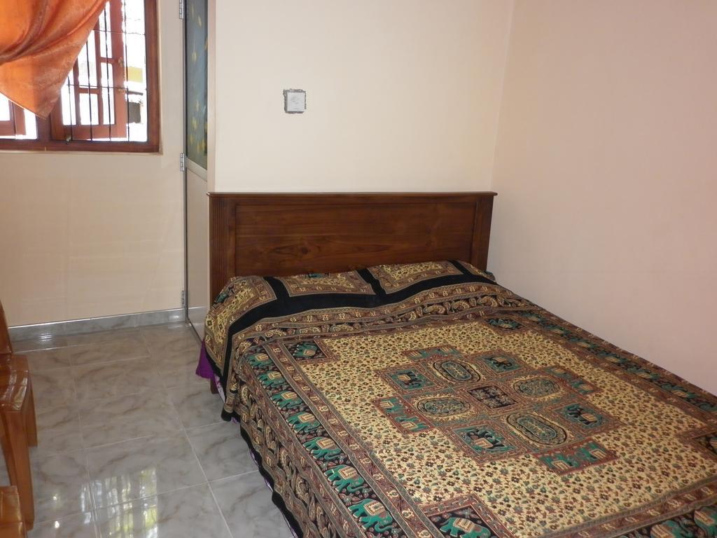 Seetha'S Hostel 니곰보 객실 사진